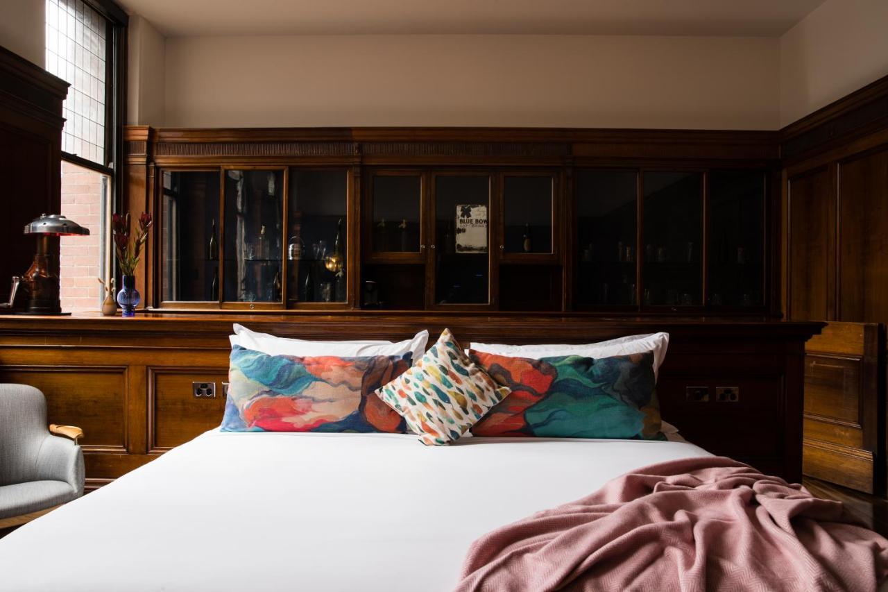 فندق ذا أولد كليير سيدني المظهر الخارجي الصورة A bedroom at the hotel